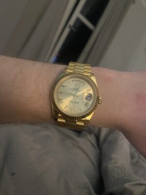 Superclone Rolex Day-Date Roman Champagne Dial 228238 40 mm photo review