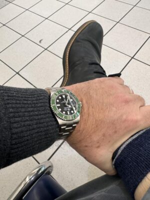 Replica Rolex Submariner Black Dial 126610LV "Starbucks" photo review