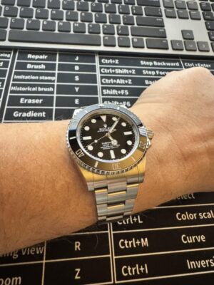 Replica Rolex Submariner Black Dial 124060 No-Date photo review