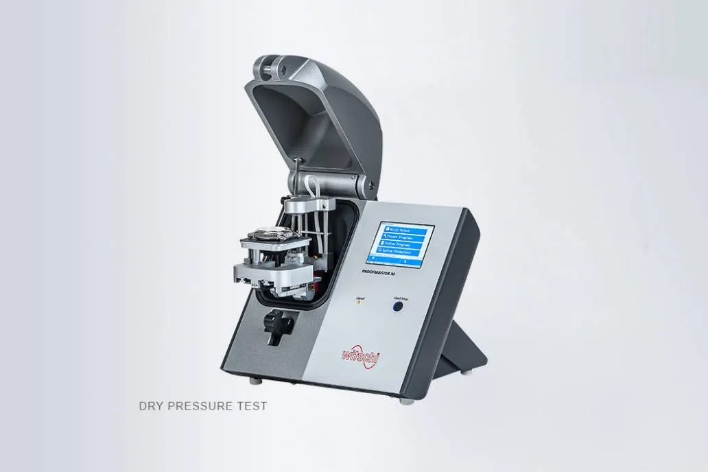 Replica Rolex dry pressure test 2025 – vacuum chamber quality control