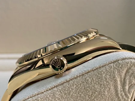 Superclone Rolex Sky-Dweller Champagne Dial 336938 Profile Shot