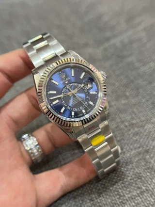 Replica Rolex Sky-Dweller Blue Dial Oyster Bracelet