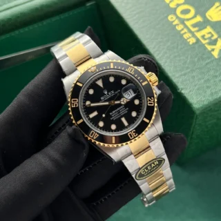 Replica Rolex Submariner Black Dial Black Bezel Two Tone Gold Oyster Bracelet